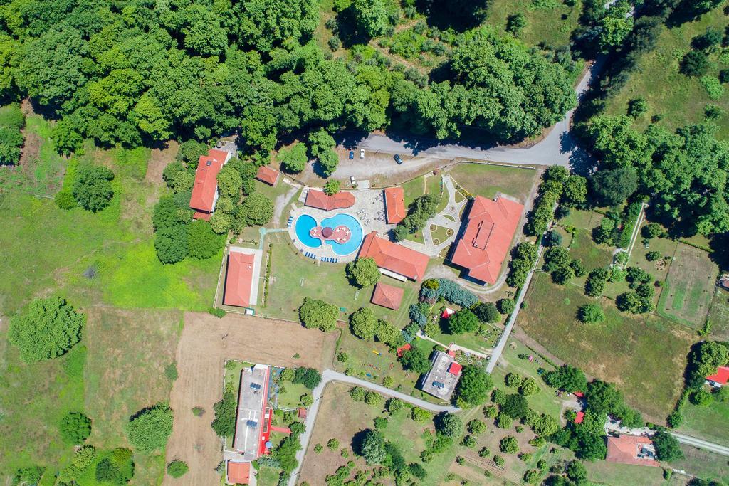 Sintrivanis Resort Beach Paralía Skotínis Eksteriør billede